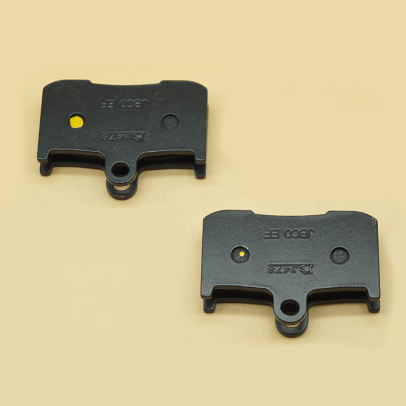 مجموعة فرامل أمامية ودراجة نار - مراجعة Brake Pad Set وسعره